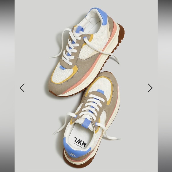 Madewell Shoes - Madewell Retro Sneakers in color leather and Suede. Size 6.5